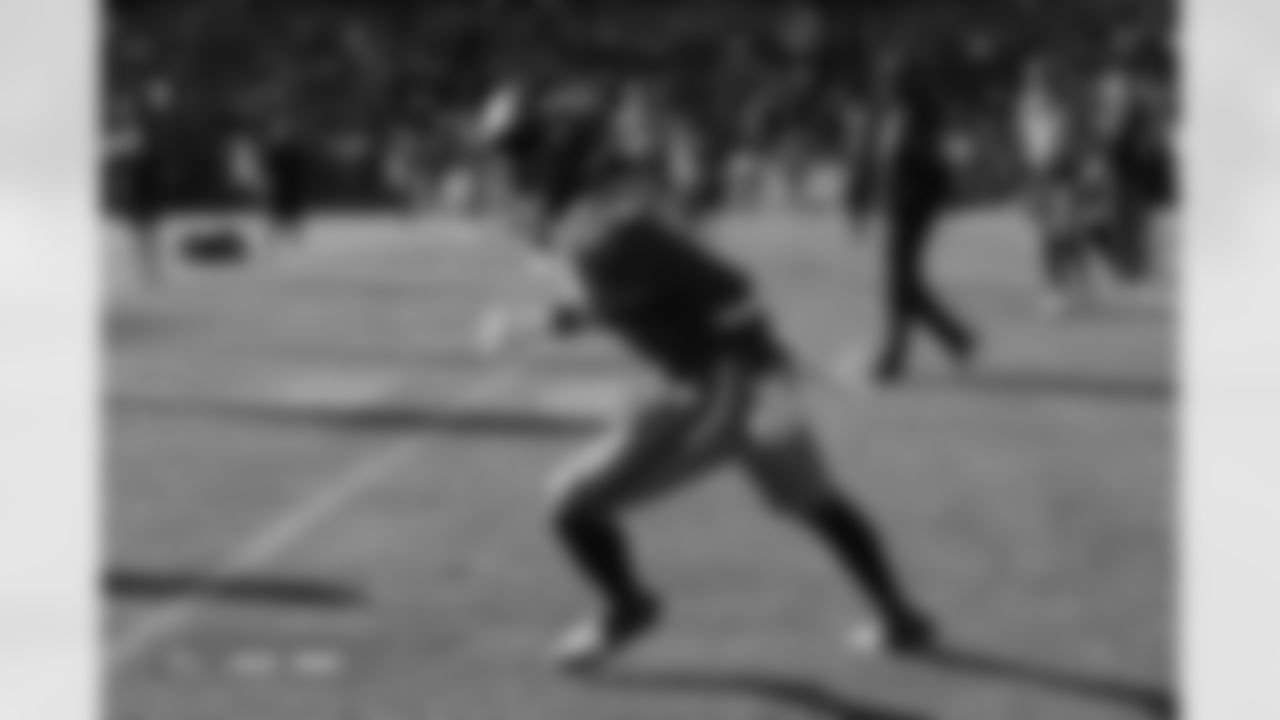 Jordan Turner before the Broncos' Week 16 game against the Jacksonville Jaguars at Empower Field at Mile High in Denver, Colorado on December 21, 2025. Photo by Gabriel Christus / Denver Broncos