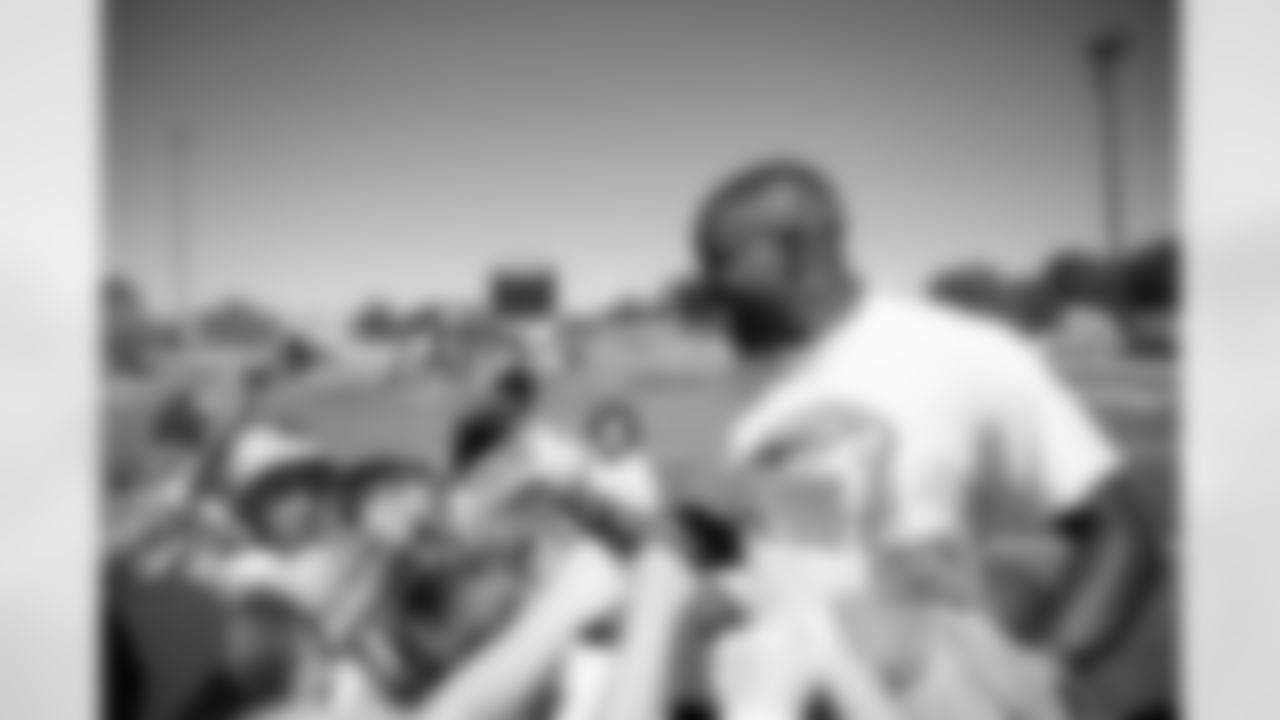 Marvin Mims Jr. hosts a youth football camp on June 21, 2025 in Loveland, Colorado. Photo by Ben Swanson / Denver Broncos