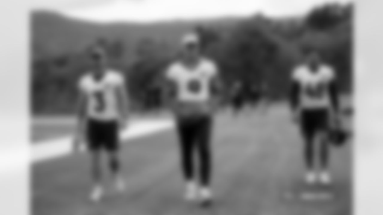 Wil Lutz, Riley Dixon and Mitchell Fraboni during practice at The Greenbrier in White Sulphur Springs, West Virginia on September 26, 2024. Photo by Ben Swanson / Denver Broncos