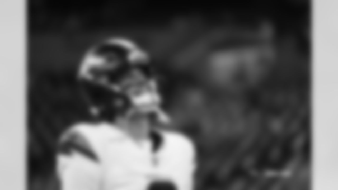 Jarrett Stidham #8 of the Denver Broncos warms up prior to the Broncos' preseason Week 1 game against the Indianapolis Colts at Lucas Oil Stadium in Indianapolis, Indiana on August 11, 2024. (Photo by Ben Swanson/Denver Broncos)