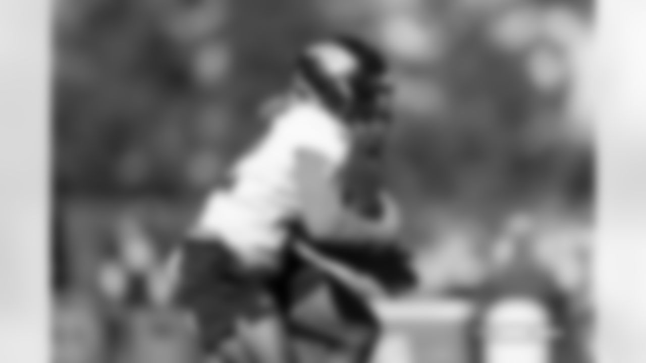 RJ Harvey during practice at Broncos Park Powered by CommonSpirit in Englewood, Colorado on October 30, 2025. Photo by Gabriel Christus / Denver Broncos