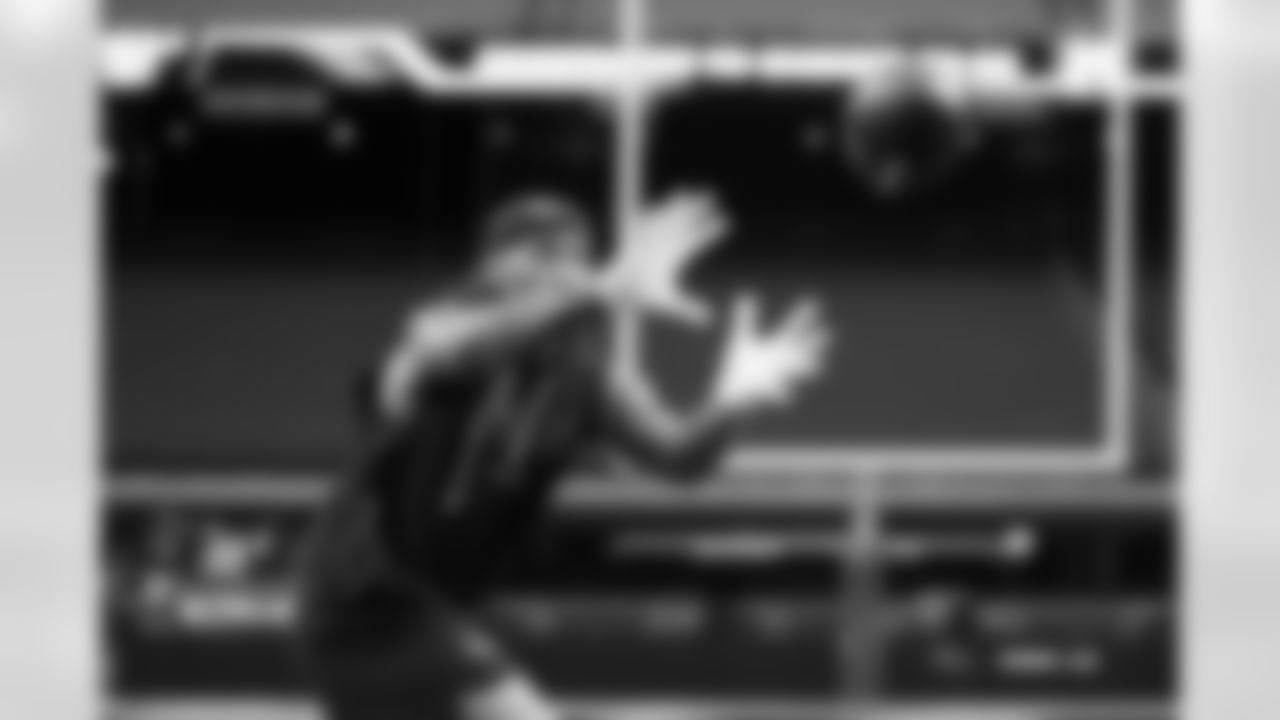 Evan Engram before the Broncos' Week 14 game against the Las Vegas Raiders at Allegiant Stadium in Las Vegas, Nevada on December 7, 2025. Photo by Gabriel Christus / Denver Broncos