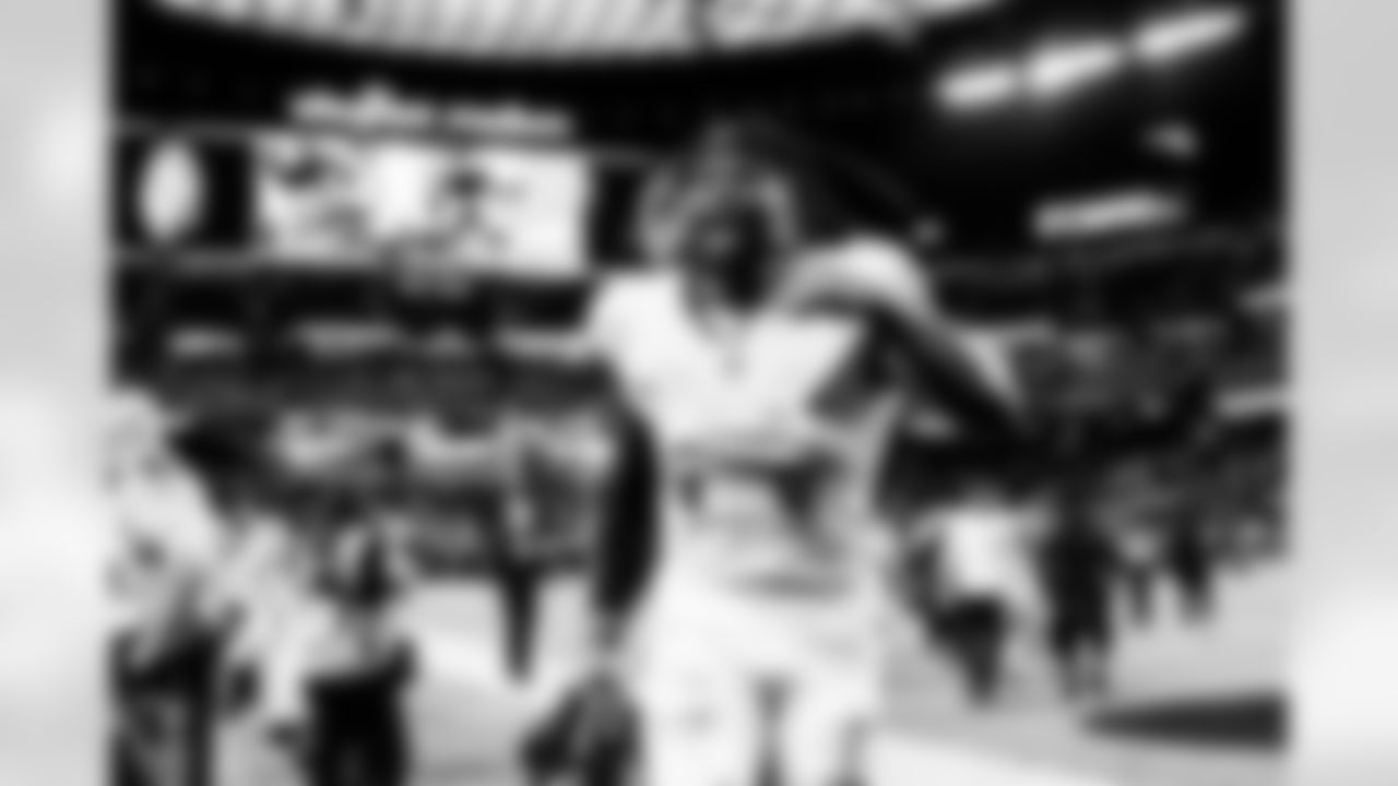 Denver Broncos linebacker Dre Greenlaw (57) reacts after the Broncos' Week 14 game against the Las Vegas Raiders at Allegiant Stadium in Las Vegas, Nevada on December 7, 2025. Photo by Ben Swanson / Denver Broncos