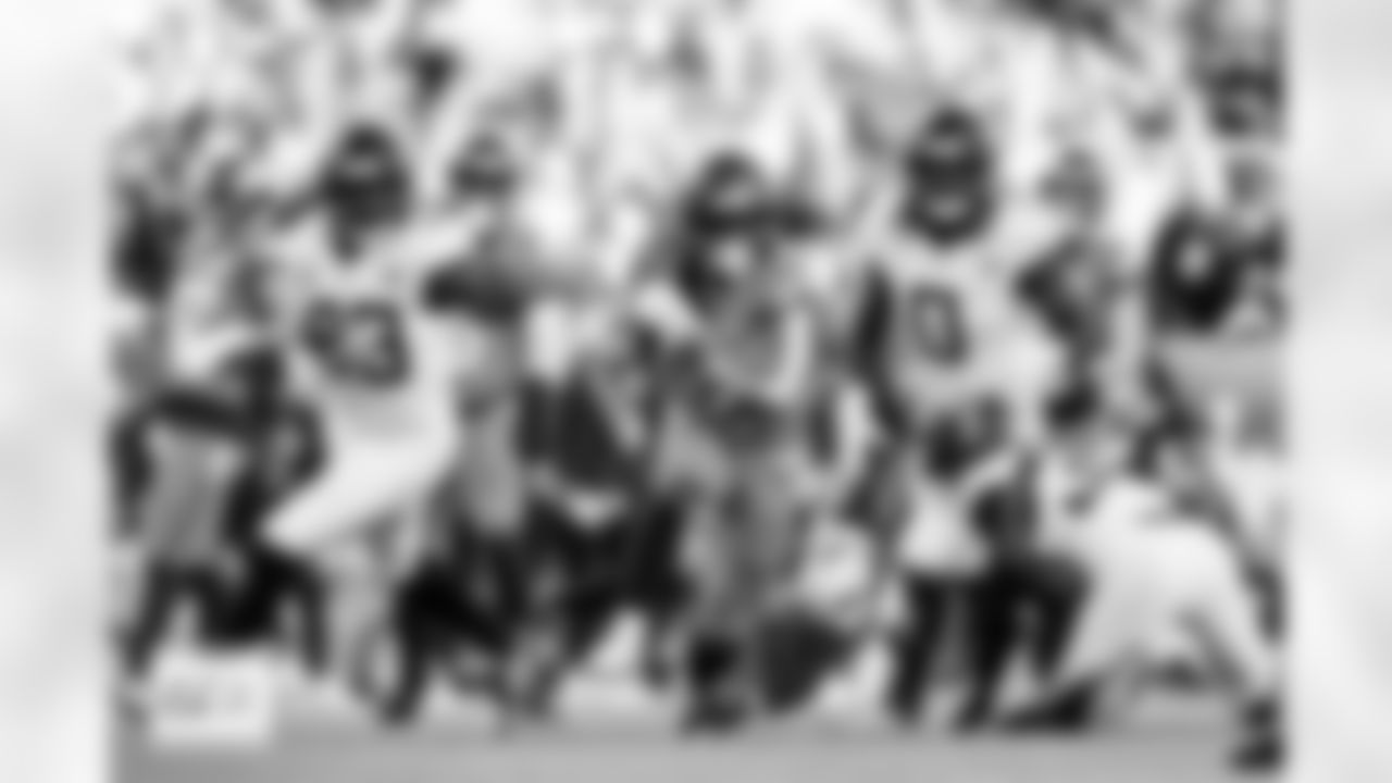 Denver Broncos running back RJ Harvey (12) runs with the ball for a touchdown during the Broncos' Week 16 game against the Jacksonville Jaguars at Empower Field at Mile High in Denver, Colorado on December 21, 2025. Photo by Ben Swanson / Denver Broncos