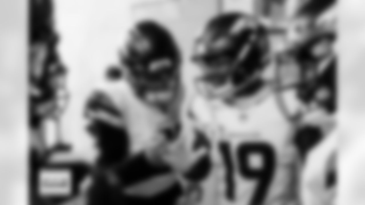 Denver Broncos wide receiver Marvin Mims Jr. (19) gives a pregame speech to return specialists in the tunnel before the Broncos' Week 14 game against the Las Vegas Raiders at Allegiant Stadium in Las Vegas, Nevada on December 7, 2025. Photo by Ben Swanson / Denver Broncos