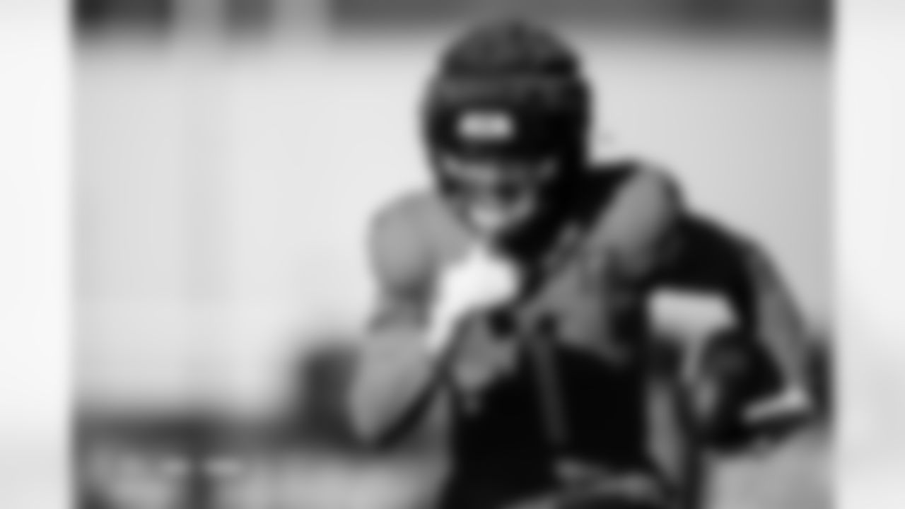 Evan Engram during practice at Broncos Park Powered by CommonSpirit in Englewood, Colorado on November 13, 2025. Photo by Ben Swanson / Denver Broncos