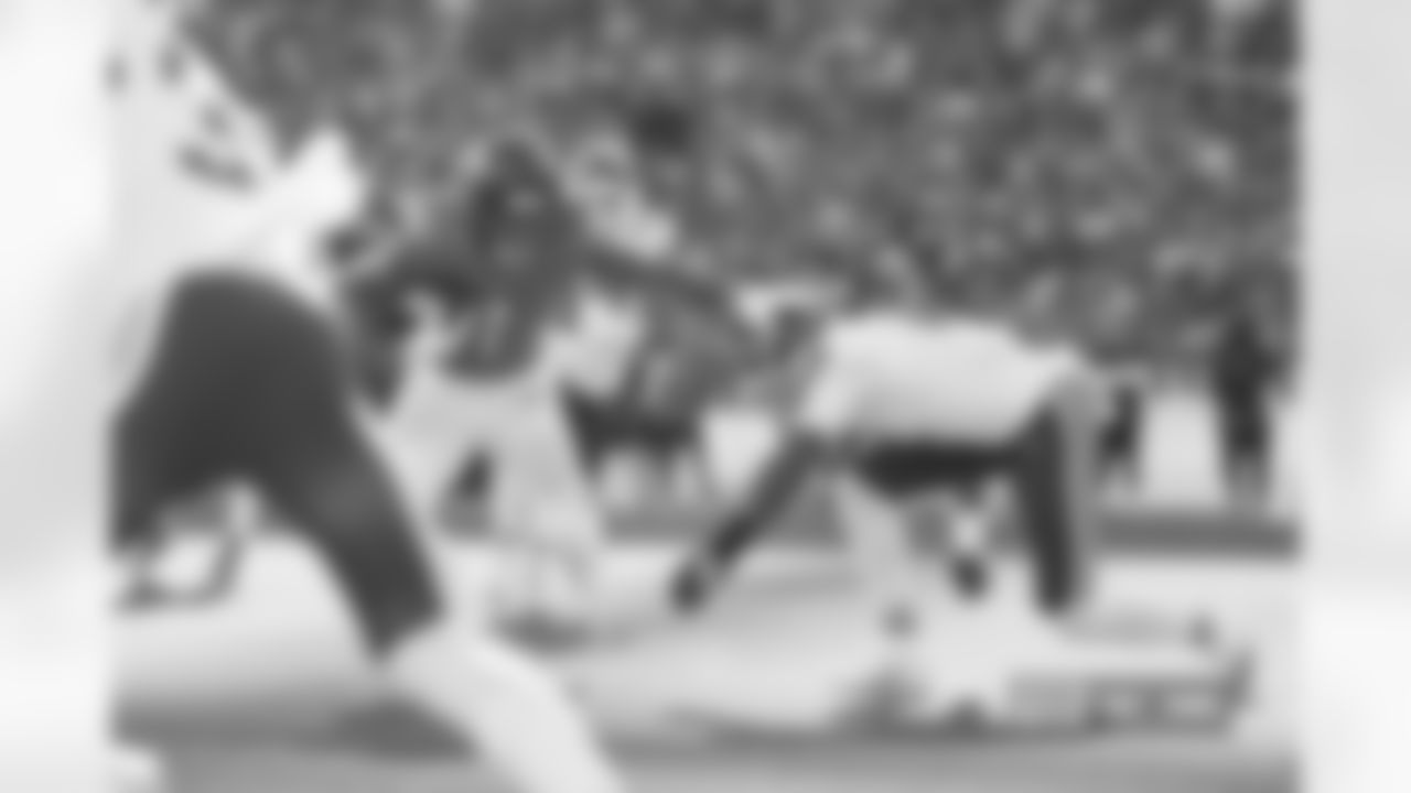 Evan Engram (1) during the Broncos' Week 11 game against the Kansas City Chiefs at Empower Field at Mile High in Denver, Colorado on November 16, 2025. Photo by Ben Swanson / Denver Broncos