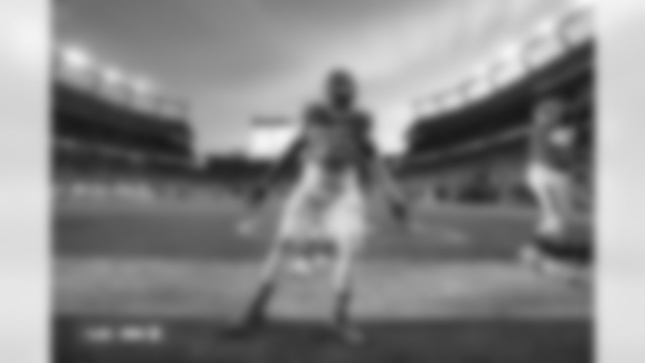 Eyioma Uwazurike during the Broncos' Week 18 game against the Los Angeles Chargers at Empower Field at Mile High in Denver, Colorado on January 4, 2026. Photo by Gabriel Christus / Denver Broncos