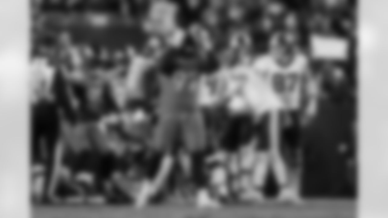 Malcolm Roach (97) during the Broncos' Week 13 game against the Washington Commanders at Northwest Stadium in Landover, Maryland on November 30, 2025. Photo by Ben Swanson / Denver Broncos