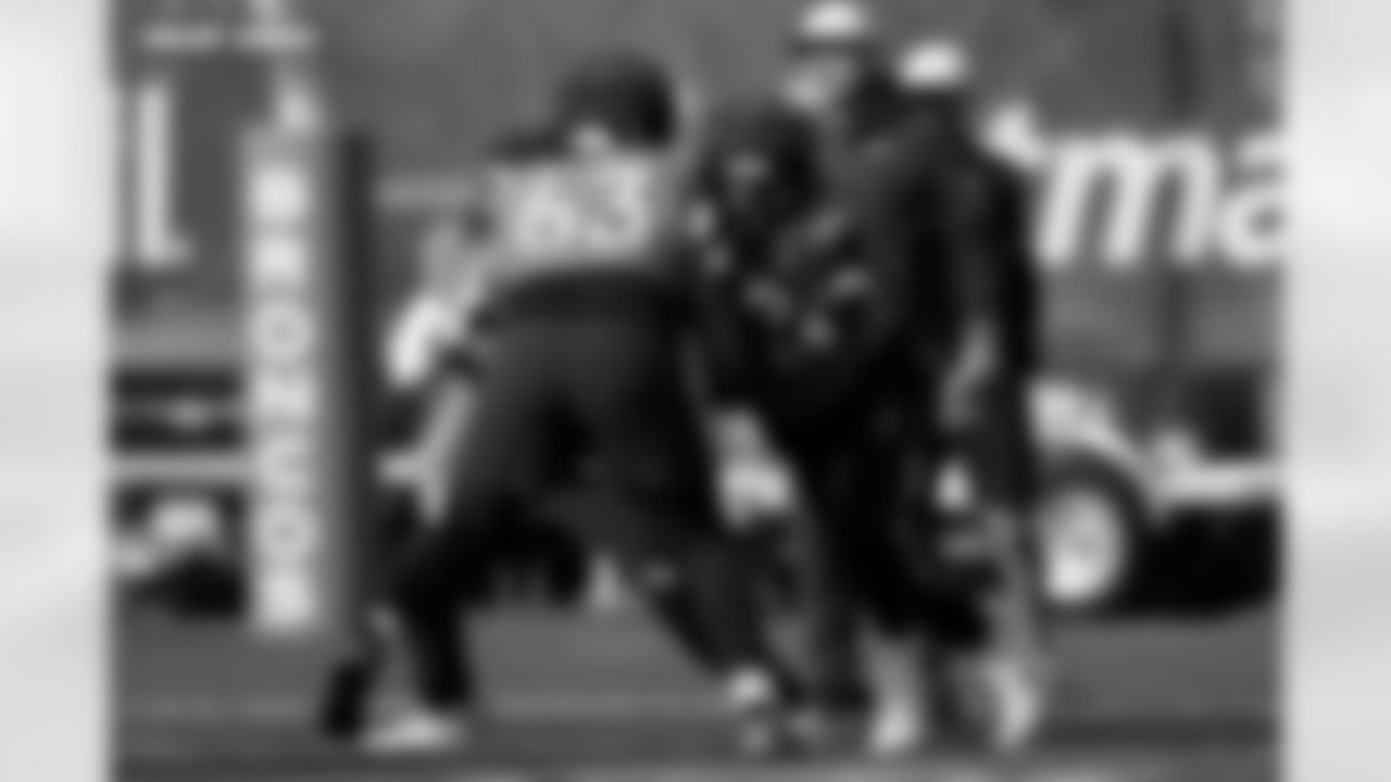 Garett Bolles during practice at Broncos Park Powered by CommonSpirit in Englewood, Colorado on January 13, 2026. Photo by Ben Swanson / Denver Broncos