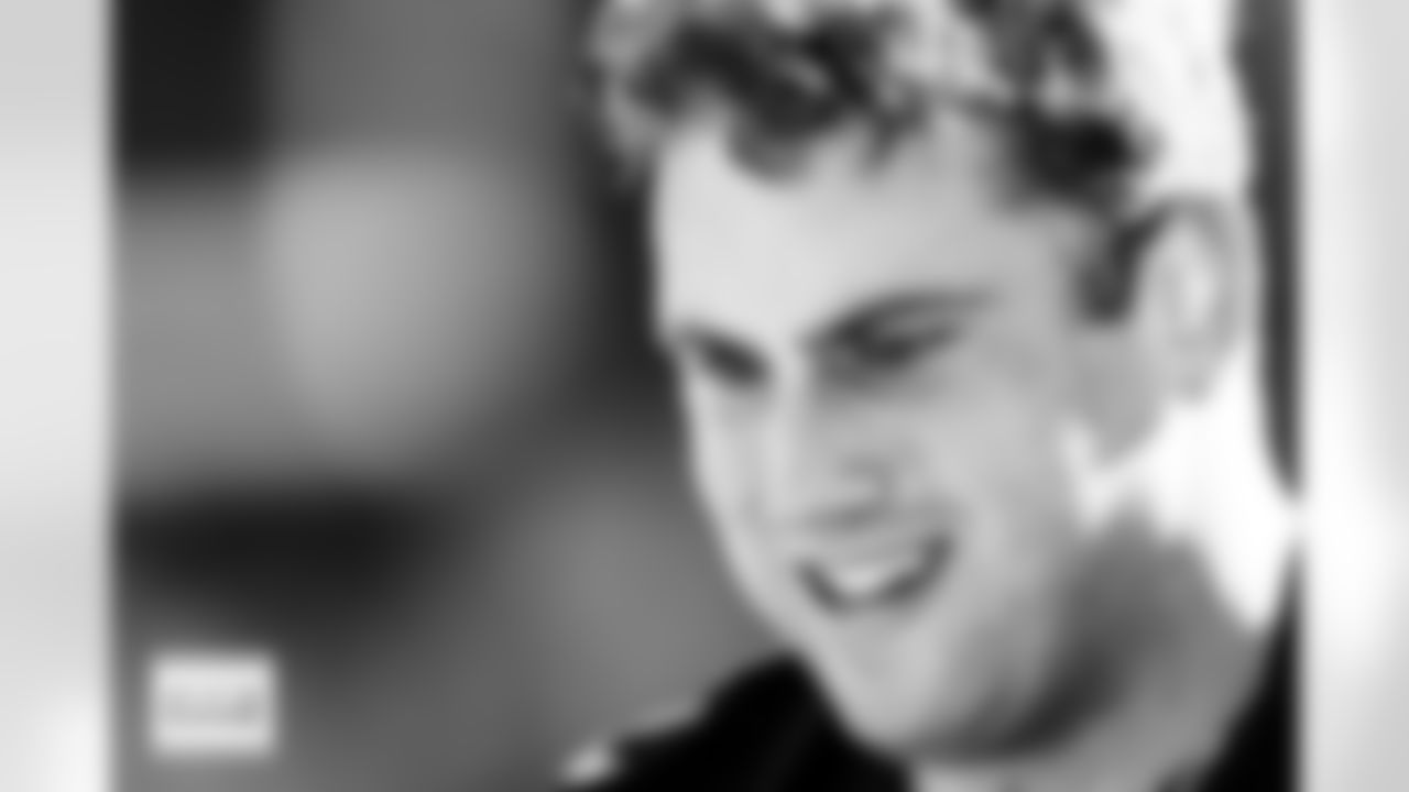 Zach Allen grimaces as he warms up before the Broncos' Divisional Round playoff game against the Buffalo Bills at Empower Field at Mile High in Denver, Colorado on January 17, 2026. Photo by Ben Swanson / Denver Broncos