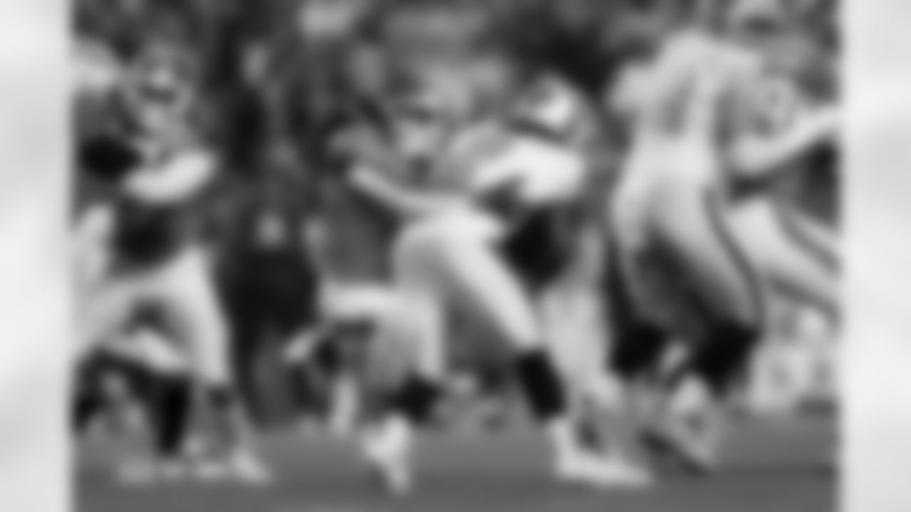 Talanoa Hufanga (9) during the Broncos' Week 10 game against the Las Vegas Raiders at Empower Field at Mile High in Denver, Colorado on November 6, 2025. Photo by Ben Swanson / Denver Broncos