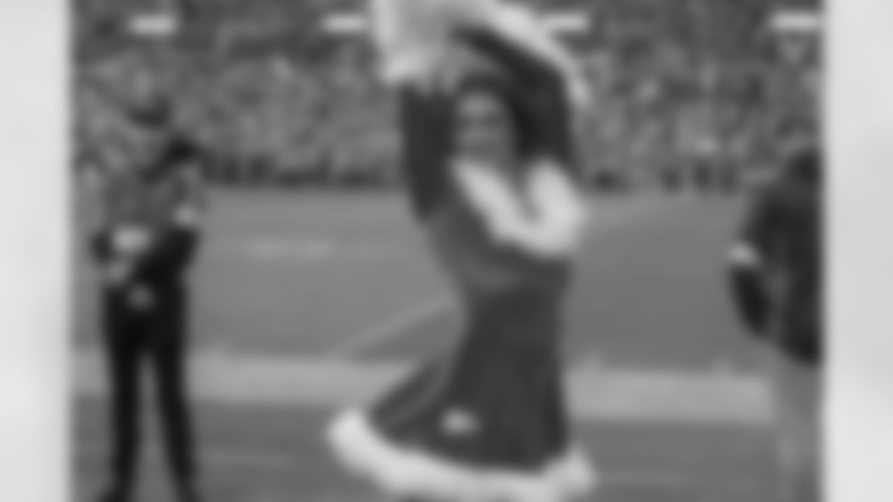 Denver Broncos Cheerleaders during the Broncos' Week 16 game against the Jacksonville Jaguars at Empower Field at Mile High in Denver, Colorado on December 21, 2025. Photo by Paul Cloud / Denver Broncos