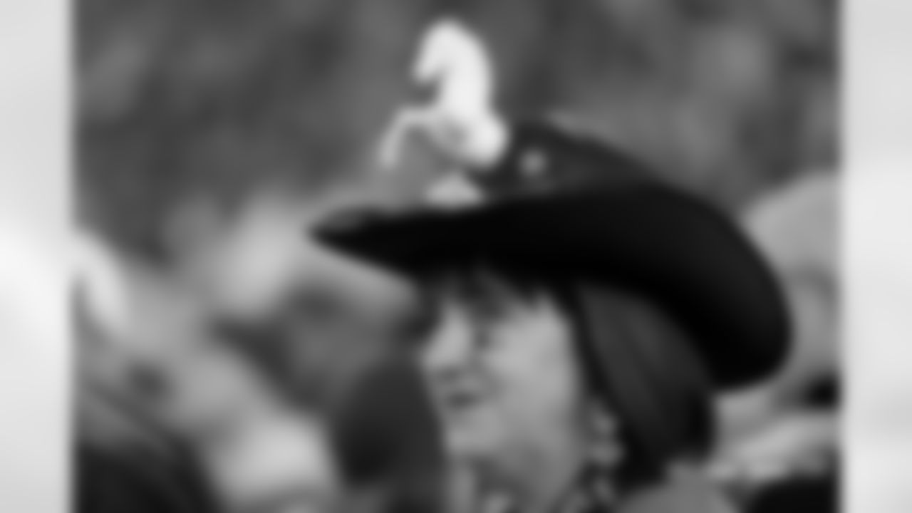 A Denver Broncos fan with a miniature horse on her cowboy hat before the Broncos' Week 15 game against the Green Bay Packers at Empower Field at Mile High in Denver, Colorado on December 14, 2025. Photo by Gabriel Christus / Denver Broncos