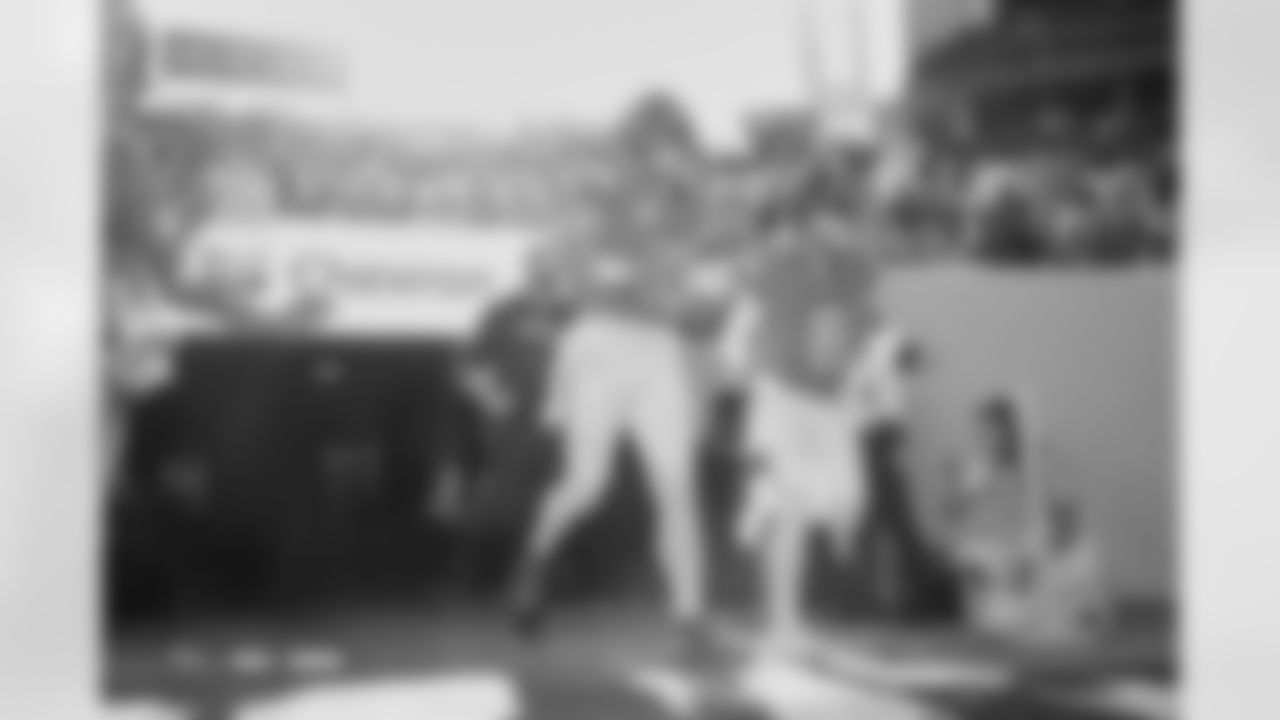 Bo Nix (10) before the Broncos' Week 11 game against the Kansas City Chiefs at Empower Field at Mile High in Denver, Colorado on November 16, 2025. Photo by Ben Swanson / Denver Broncos