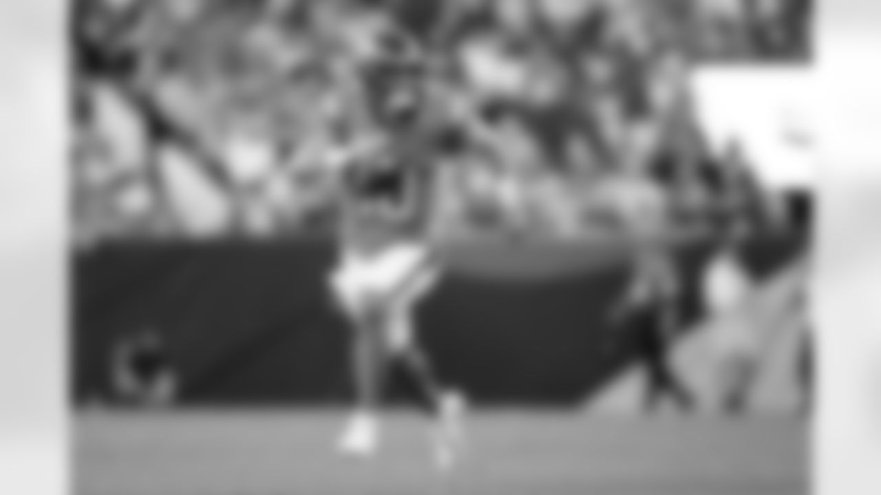 Denver Broncos quarterback Bo Nix (10) runs with the ball during the Broncos' Week 7 game against the New York Giants at Empower Field at Mile High in Denver, Colorado on October 19, 2025. Photo by Ben Swanson / Denver Broncos