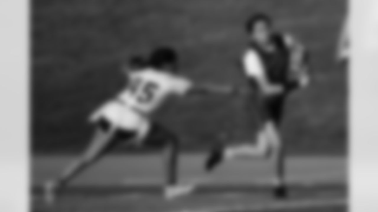 The Broncos host a high school girls flag football jamboree of the week at Aurora Public Schools Stadium in Aurora, Colorado on September 3, 2025. Photo by Ben Swanson / Denver Broncos