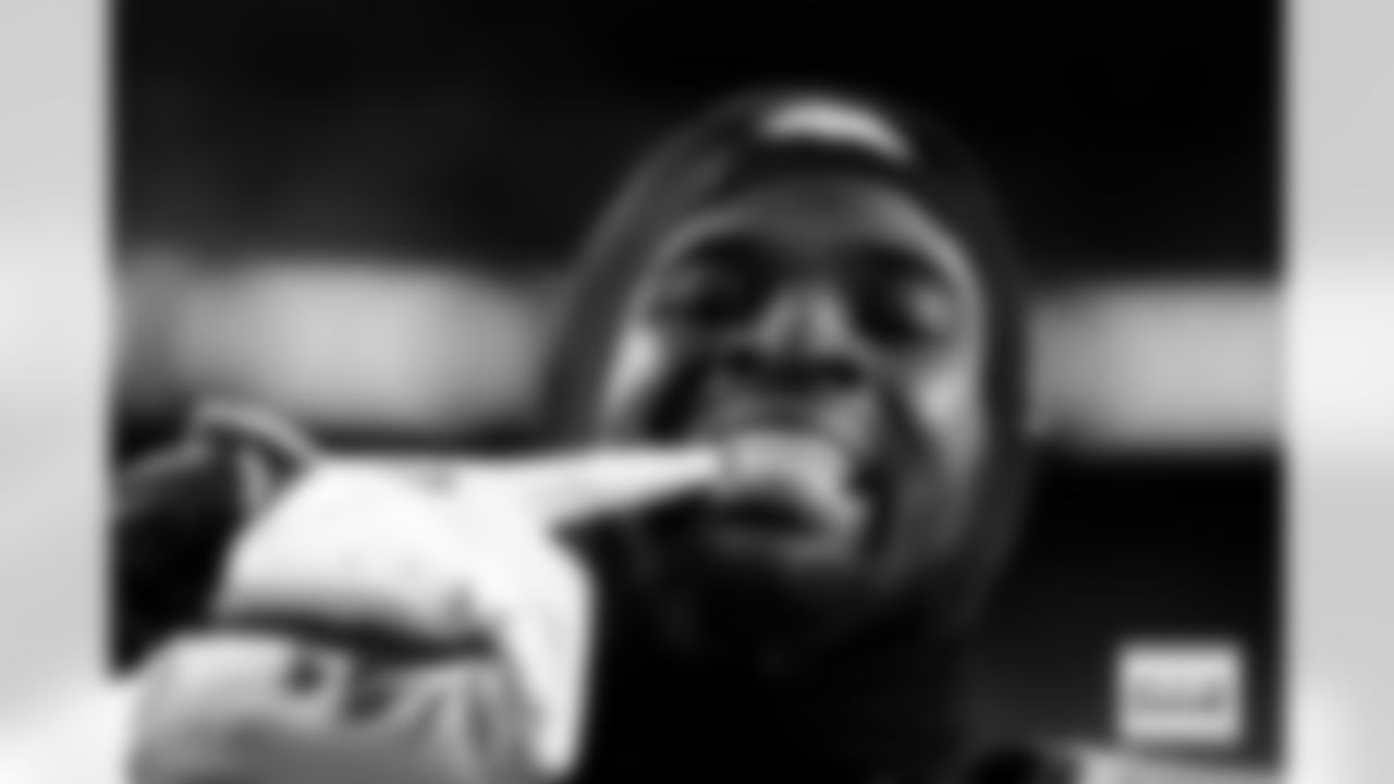 before the Broncos' Week 13 game against the Washington Commanders at Northwest Stadium in Landover, Maryland on November 30, 2025. Photo by Gabriel Christus / Denver Broncos