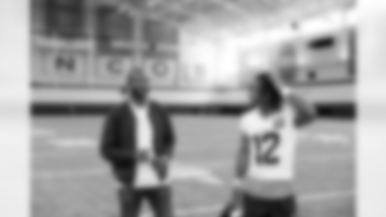 Champ Bailey and Jahdae Barron during a visit to watch OTA practice on Tuesday, June 3, 2025 at Broncos Park Powered by CommonSpirit in Englewood, Colorado.
Photo by Gabriel Christus / Denver Broncos