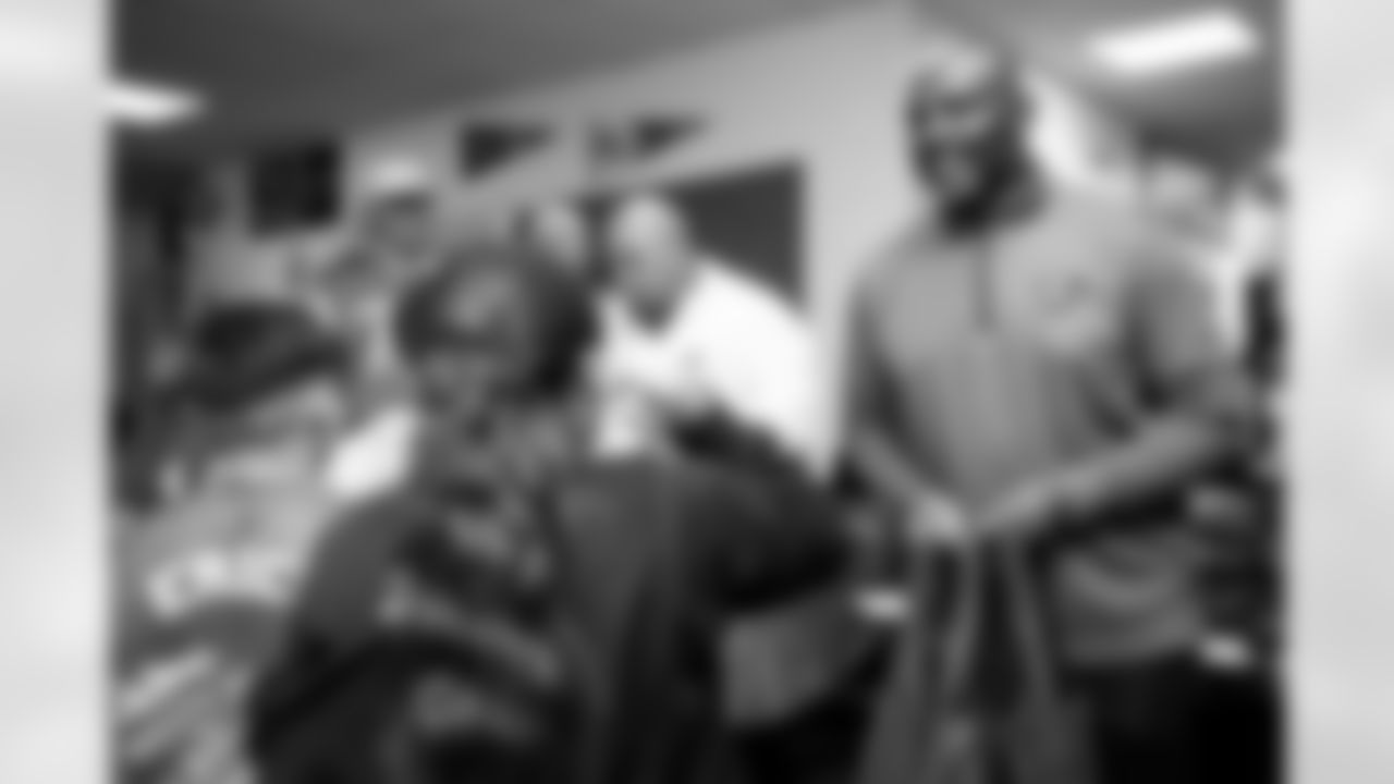 The Denver Broncos and CommonSpirit host a Thanksgiving assembly and activities about kindness at Colfax Elementary School in Denver, Colorado on November 11, 2025. Photo by Ben Swanson / Denver Broncos