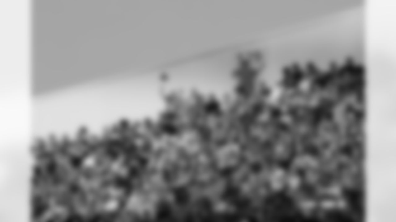 Denver Broncos fans in the upper level during the Broncos' Week 18 game against the Los Angeles Chargers at Empower Field at Mile High in Denver, Colorado on January 4, 2026. Photo by Gavin Liddell / Denver Broncos