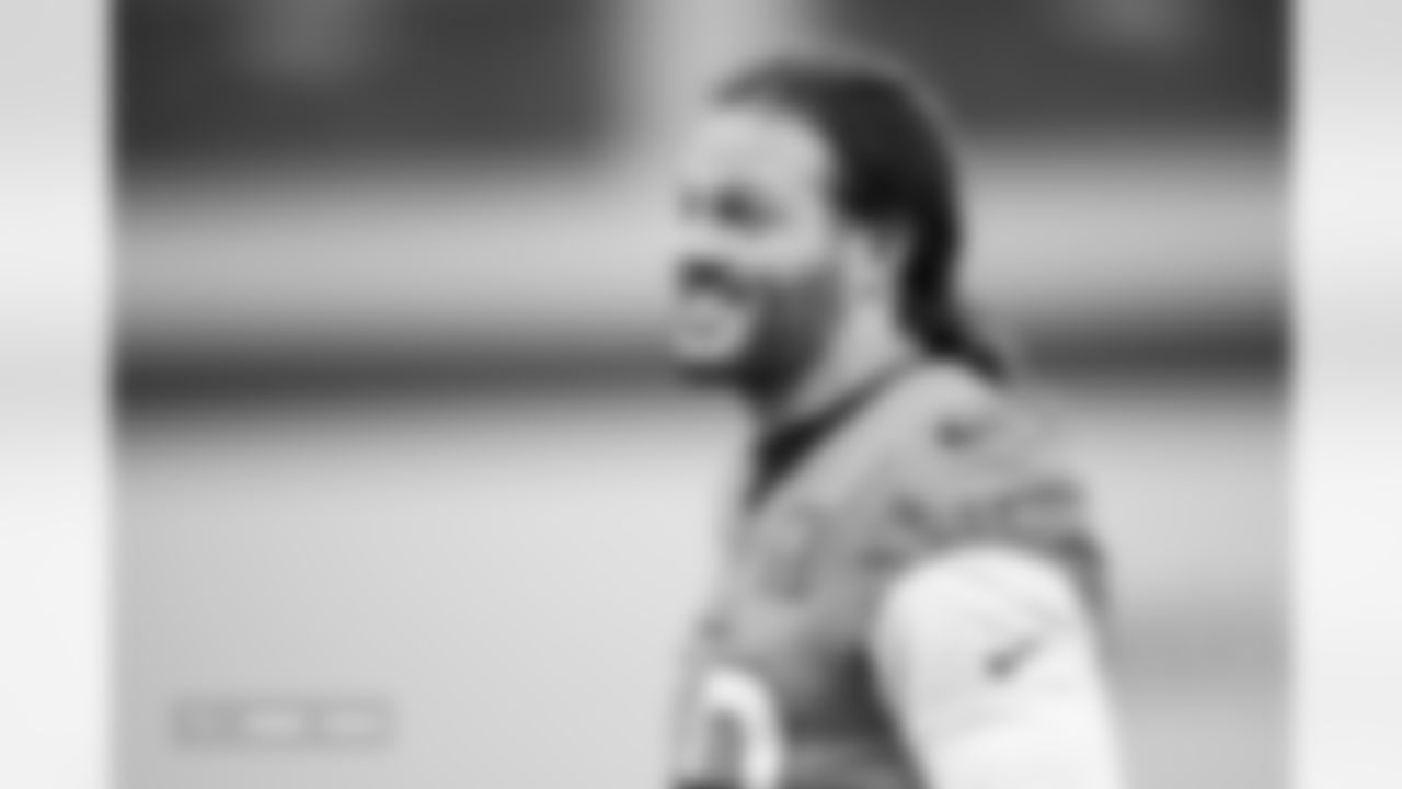 Alex Singleton during practice at Broncos Park Powered by CommonSpirit in Englewood, Colorado on October 31, 2025. Photo by Ben Swanson / Denver Broncos