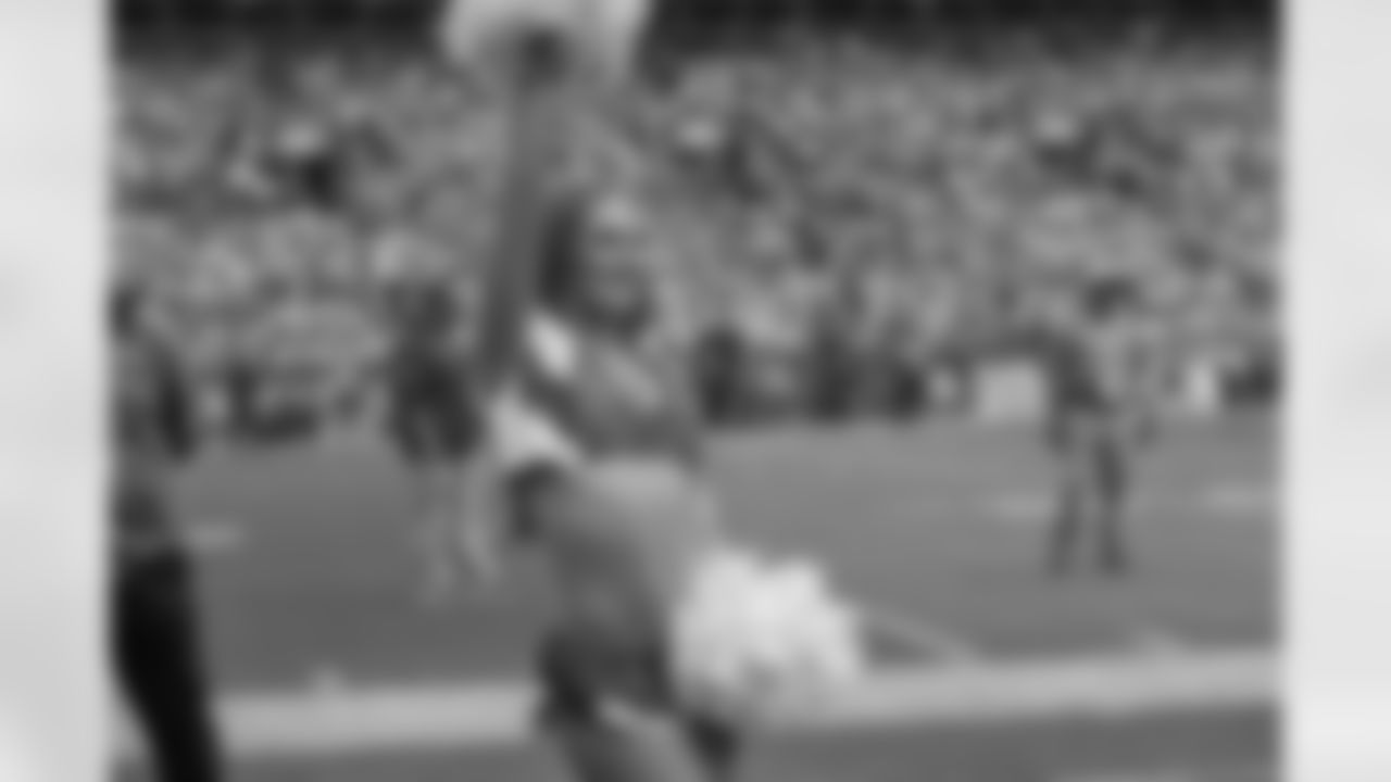 Denver Broncos Cheerleaders during the Broncos' Week 8 game against the Dallas Cowboys at Empower Field at Mile High in Denver, Colorado on October 26, 2025. Photo by Paul Cloud / Denver Broncos