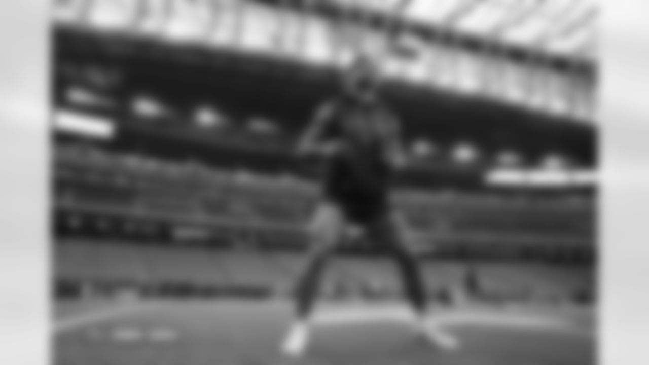 Brandon Jones before the Broncos' Week 9 game against the Houston Texans at NRG Stadium in Houston, Texas on November 2, 2025. Photo by Ben Swanson / Denver Broncos