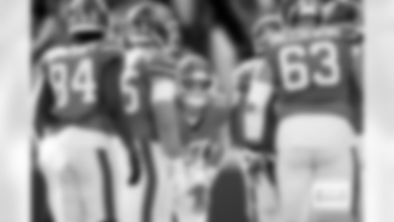 Bo Nix delivers the play in the huddle during the Broncos' Week 5 game against the Las Vegas Raiders at Empower Field at Mile High in Denver, Colorado on October 6, 2024. Photo by Ben Swanson / Denver Broncos
