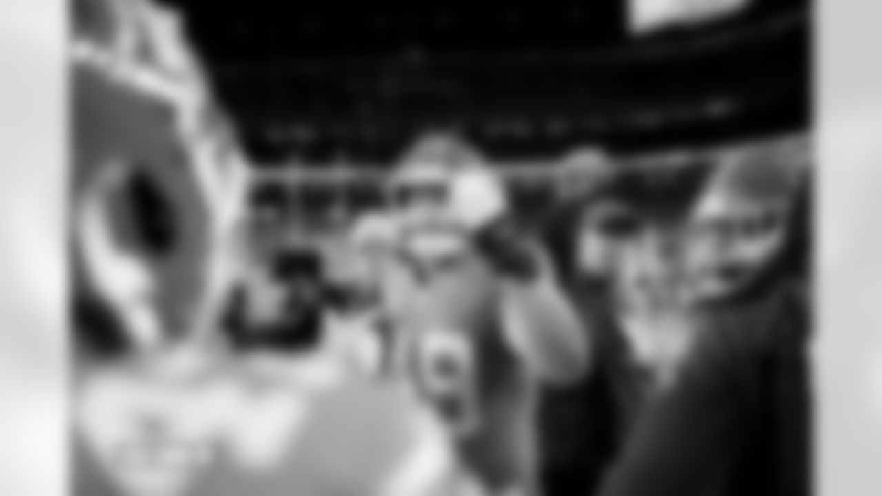 Alex Singleton (49) before the Broncos' Week 10 game against the Las Vegas Raiders at Empower Field at Mile High in Denver, Colorado on November 6, 2025. Photo by Gabriel Christus / Denver Broncos