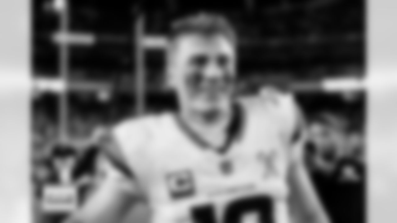 Denver Broncos quarterback Bo Nix (10) smiles after the Broncos' Week 17 game against the Kansas City Chiefs at GEHA Field at Arrowhead Stadium in Kansas City, Missouri on December 25, 2025. Photo by Ben Swanson / Denver Broncos