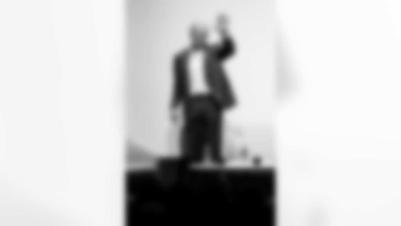 John Elway waves to fans at the movie premiere for the Netflix documentary "Elway" at the Ellie Caulkins Opera House in Denver, Colorado on November 8, 2025. Photo by Ben Swanson / Denver Broncos