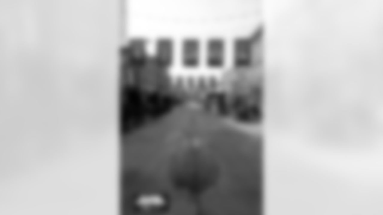 Denver Broncos jersey banners hang in Larimer Square to celebrate the Broncos making the playoffs on Tuesday, January 13, 2026 in Denver, Colorado.
Photo by Gabriel Christus / Denver Broncos