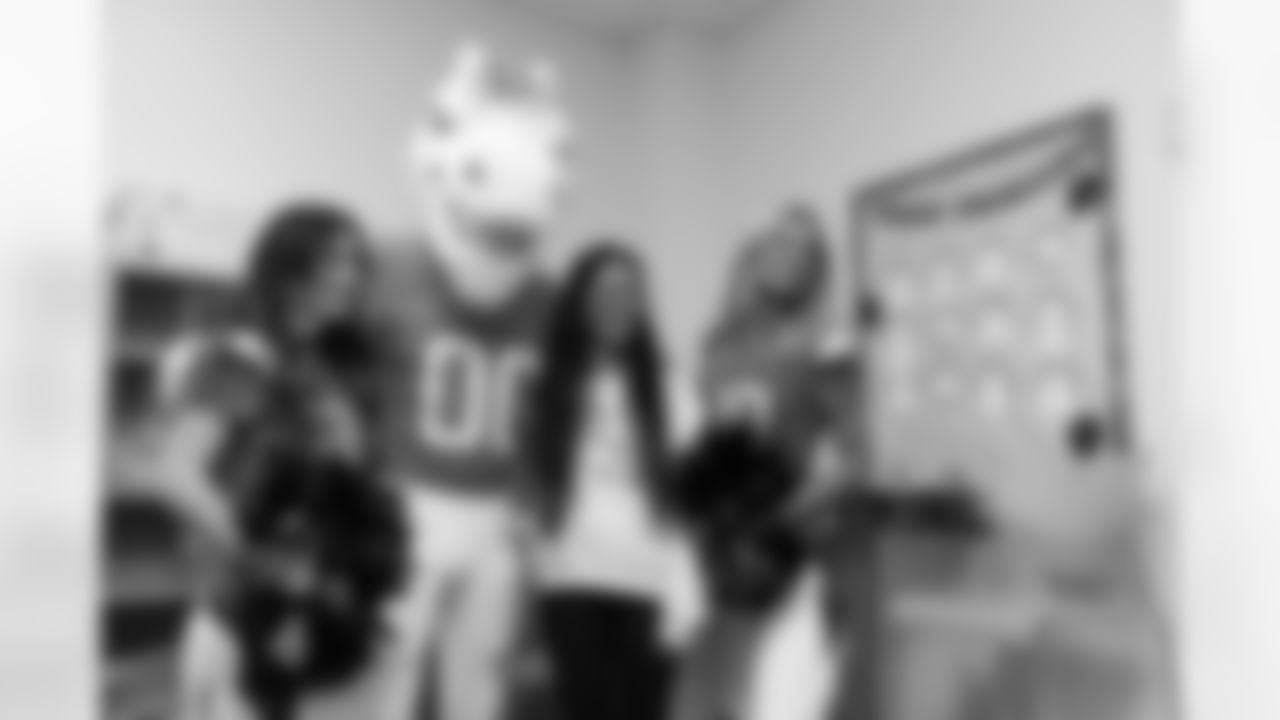 Photos during the CommonSpirit teacher appreciation lunch on Tuesday, March 3, 2026 at Fort Morgan Middle School in Fort Morgan, Colorado. Photo by Gavin Liddell / Denver Broncos