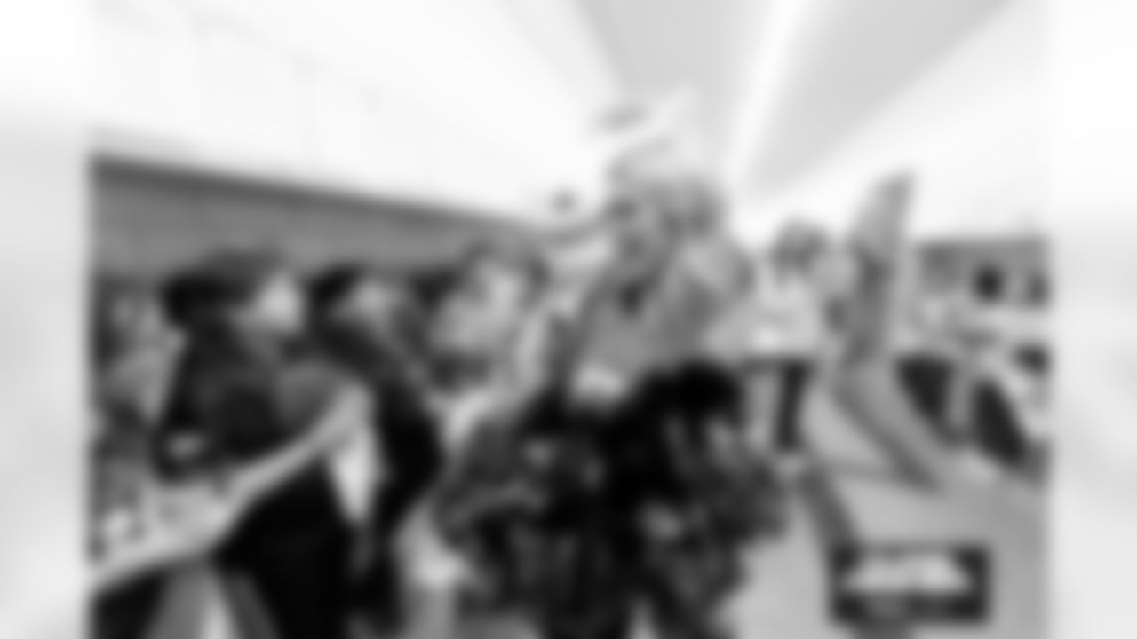 DBC Sydney J during a school hallway parade to celebrate the Denver Broncos making the playoffs on Thursday, January 15, 2026 at Center for Talent and Development at Greelee in Denver, Colorado.
Photo by Gabriel Christus / Denver Broncos