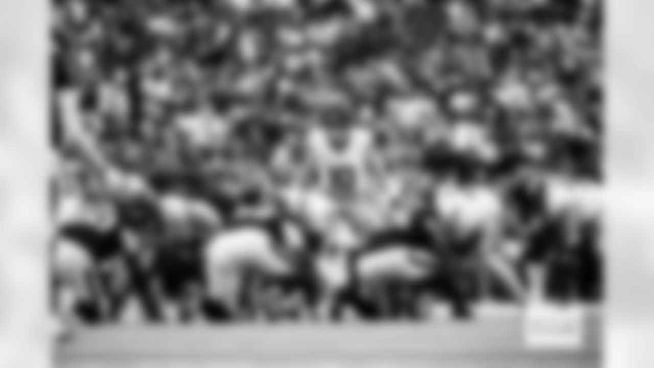 Denver Broncos quarterback Bo Nix (10) waits for the snap during the Broncos' Week 9 game against the Houston Texans at NRG Stadium in Houston, Texas on November 2, 2025. Photo by Gabriel Christus / Denver Broncos