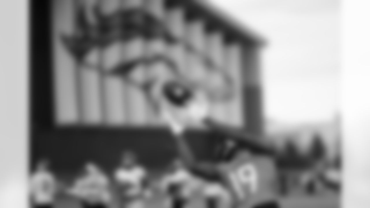 Marvin Mims Jr. during practice at Broncos Park Powered by CommonSpirit in Englewood, Colorado on December 11, 2025. Photo by Ben Swanson / Denver Broncos