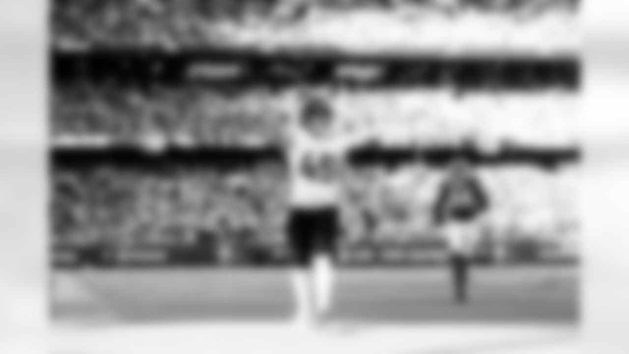 Denver Broncos tight end Nate Adkins (45) reacts as he scores a touchdown during the Broncos' Week 6 game against the New York Jets at Tottenham Hotspur Stadium in London, England on October 12, 2025. Photo by Gabriel Christus / Denver Broncos