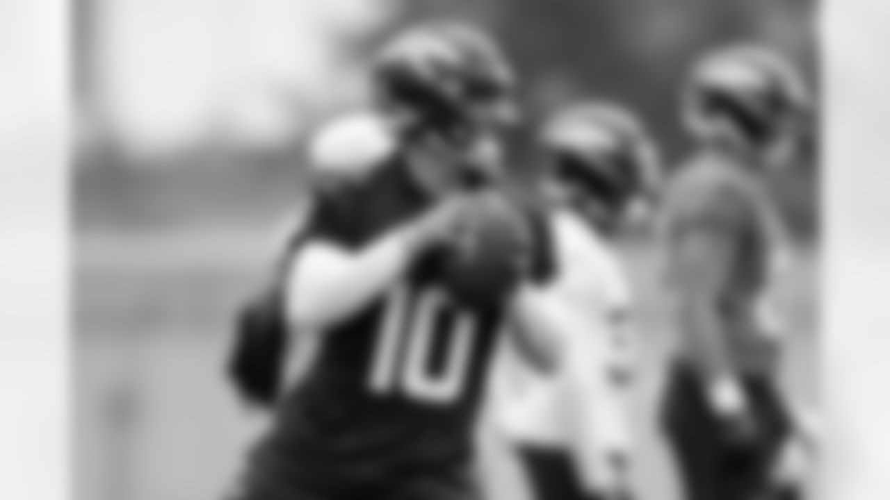 Bo Nix during practice at Broncos Park Powered by CommonSpirit in Englewood, Colorado on September 5, 2025. Photo by Ben Swanson / Denver Broncos