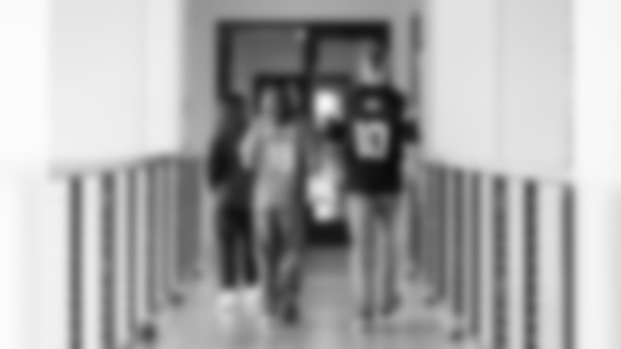 during a visit with military families on Saturday, November 29, 2025 at USO Warrior and Family Center in Fort Belvoir, Virginia.
Photo by Gabriel Christus / Denver Broncos