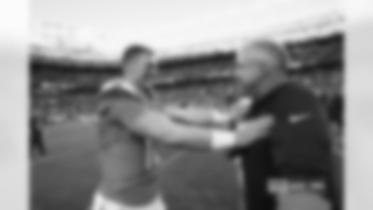 Bo Nix and Sean Payton during the Broncos' Week 7 game against the New York Giants at Empower Field at Mile High in Denver, Colorado on October 19, 2025. Photo by Ben Swanson / Denver Broncos