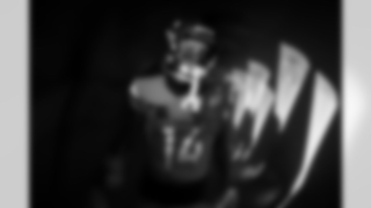 Denver Broncos wide receiver Courtland Sutton (14) in the tunnel during team introductions before the AFC Championship Game between the Denver Broncos and New England Patriots at Empower Field at Mile High in Denver, Colorado on January 25, 2026. Photo by Ben Swanson / Denver Broncos