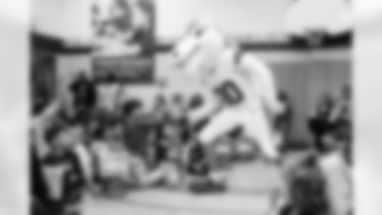 The Denver Broncos and CommonSpirit host a Thanksgiving assembly and activities about kindness at Colfax Elementary School in Denver, Colorado on November 11, 2025. Photo by Ben Swanson / Denver Broncos