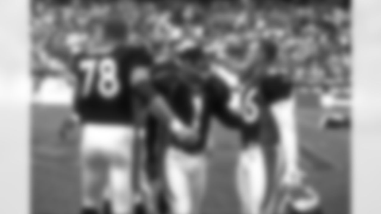 Jason Elam celebrates after kicking the winning field goal against the San Diego Chargers at Stadium Australia in Sydney, Australia (American Bowl) on August 8, 1999.