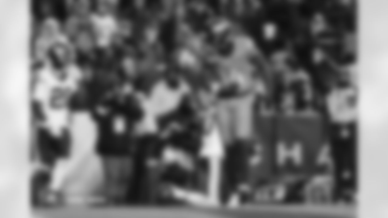 Courtland Sutton (14) during the Broncos' Week 13 game against the Washington Commanders at Northwest Stadium in Landover, Maryland on November 30, 2025. Photo by Gabriel Christus / Denver Broncos