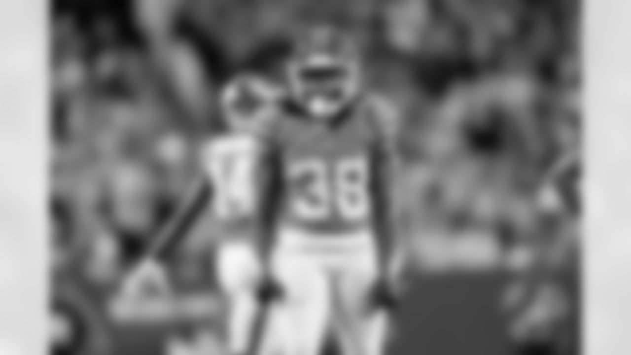 Denver Broncos running back Jaleel McLaughlin (38) reacts after a run during the Broncos' Week 18 game against the Los Angeles Chargers at Empower Field at Mile High in Denver, Colorado on January 4, 2026. Photo by Gabriel Christus / Denver Broncos