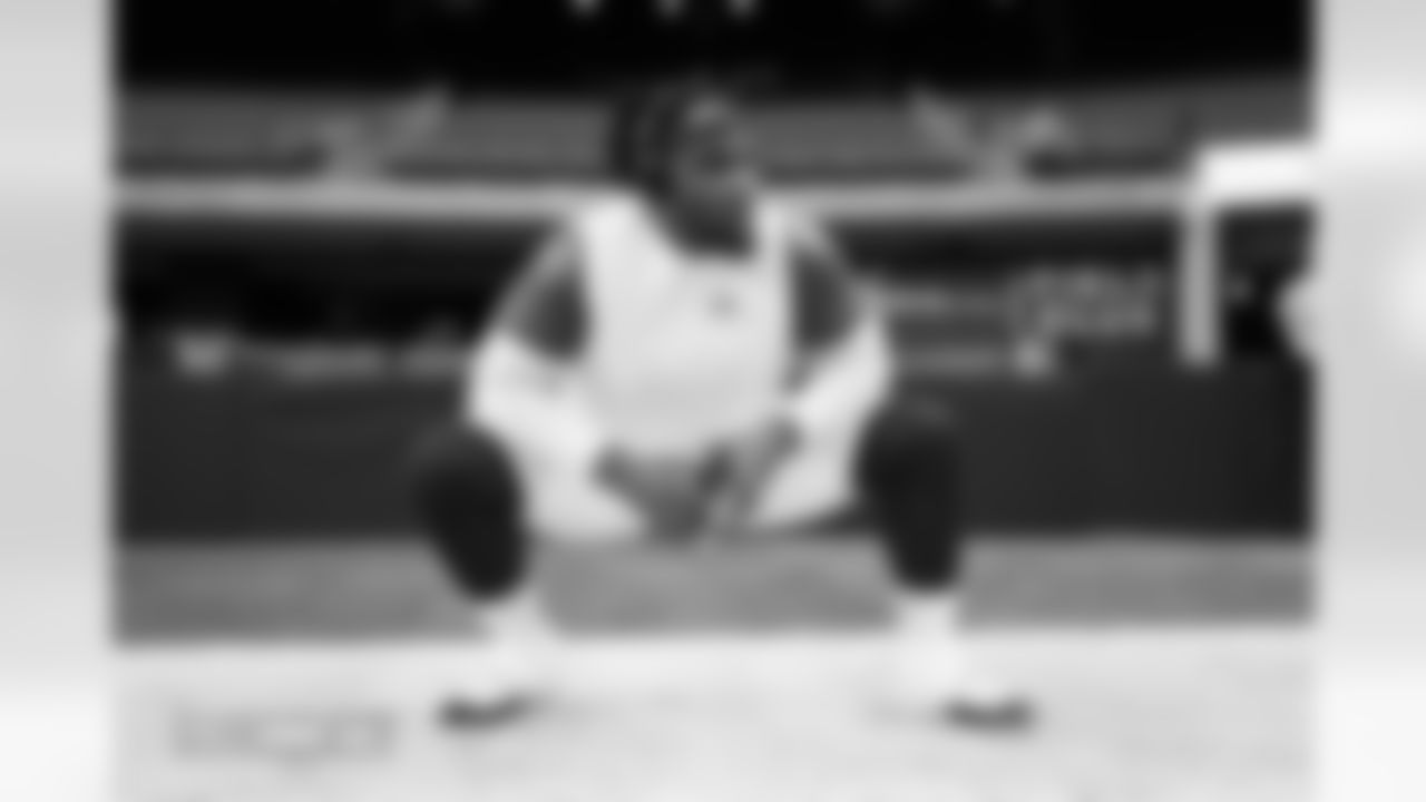 Malcolm Roach before the Broncos' Week 14 game against the Las Vegas Raiders at Allegiant Stadium in Las Vegas, Nevada on December 7, 2025. Photo by Ben Swanson / Denver Broncos