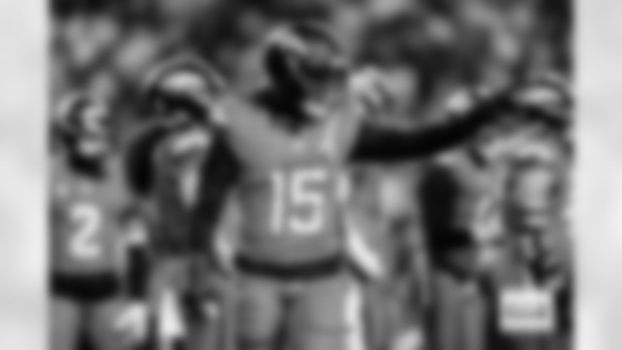 Denver Broncos linebacker Nik Bonitto (15) smiles during the Broncos' Week 13 game against the Washington Commanders at Northwest Stadium in Landover, Maryland on November 30, 2025. Photo by Ben Swanson / Denver Broncos