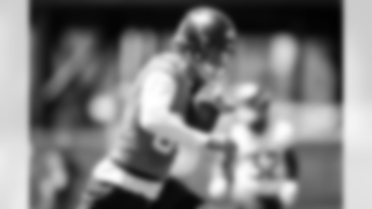 Caleb Lohner during a mandatory minicamp practice at Broncos Park Powered by CommonSpirit on June 11, 2025 in Englewood, Colorado. Photo by Ben Swanson / Denver Broncos