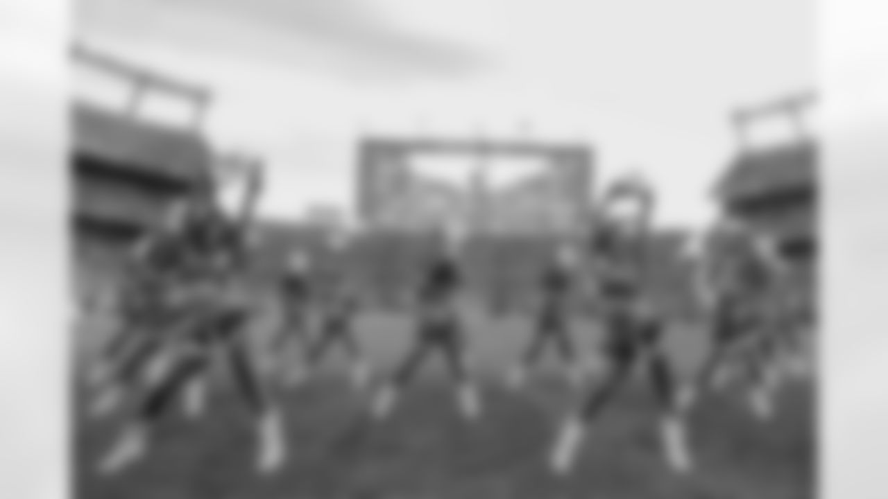 Denver Broncos Cheerleaders during the Broncos' Week 18 game against the Los Angeles Chargers at Empower Field at Mile High in Denver, Colorado on January 4, 2026. Photo by Paul Cloud / Denver Broncos
